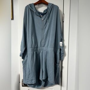 NWT Lightweight Romper!